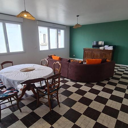 Aparthotel Chez Delphine Vatan Zewnętrze zdjęcie